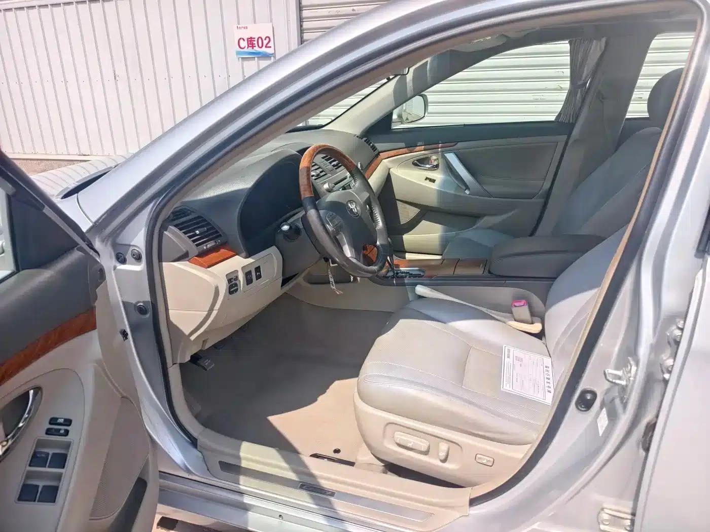 2011 Camry 200G Classic Anniversary Edition — миниатюра 4