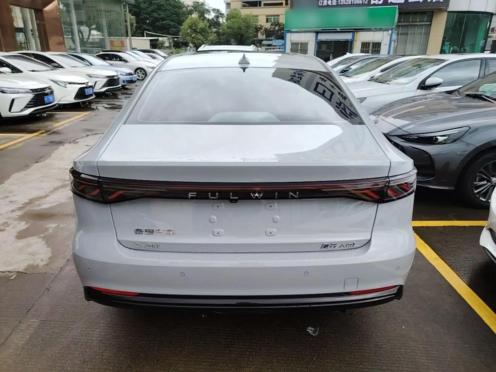 Chery Fengyun A8L 2025 1.5 TGDI 145 km Luxury Version — миниатюра 5