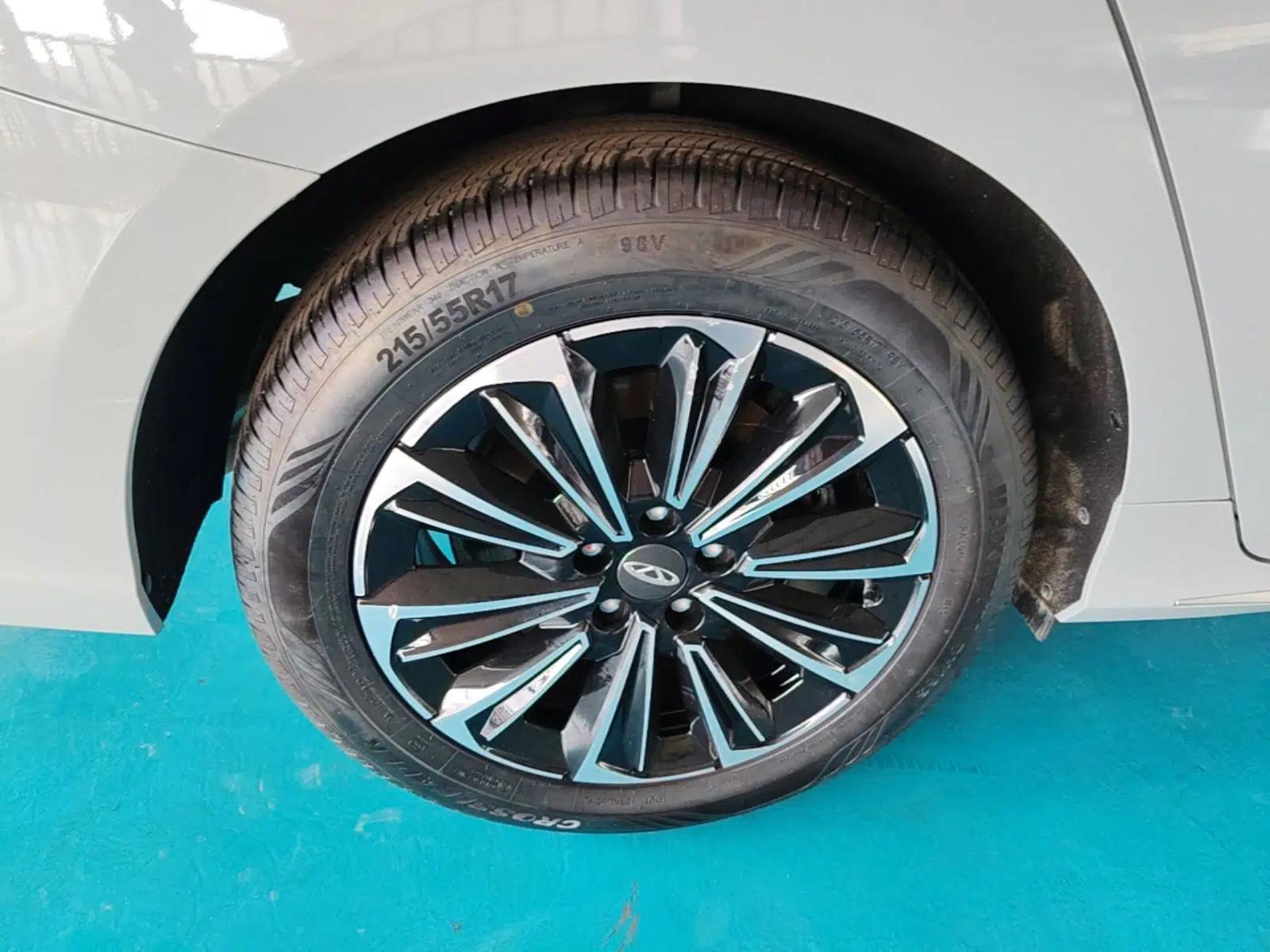 Chery Fengyun A8L 2025 1.5 TGDI 145 km Comfort Version — миниатюра 11