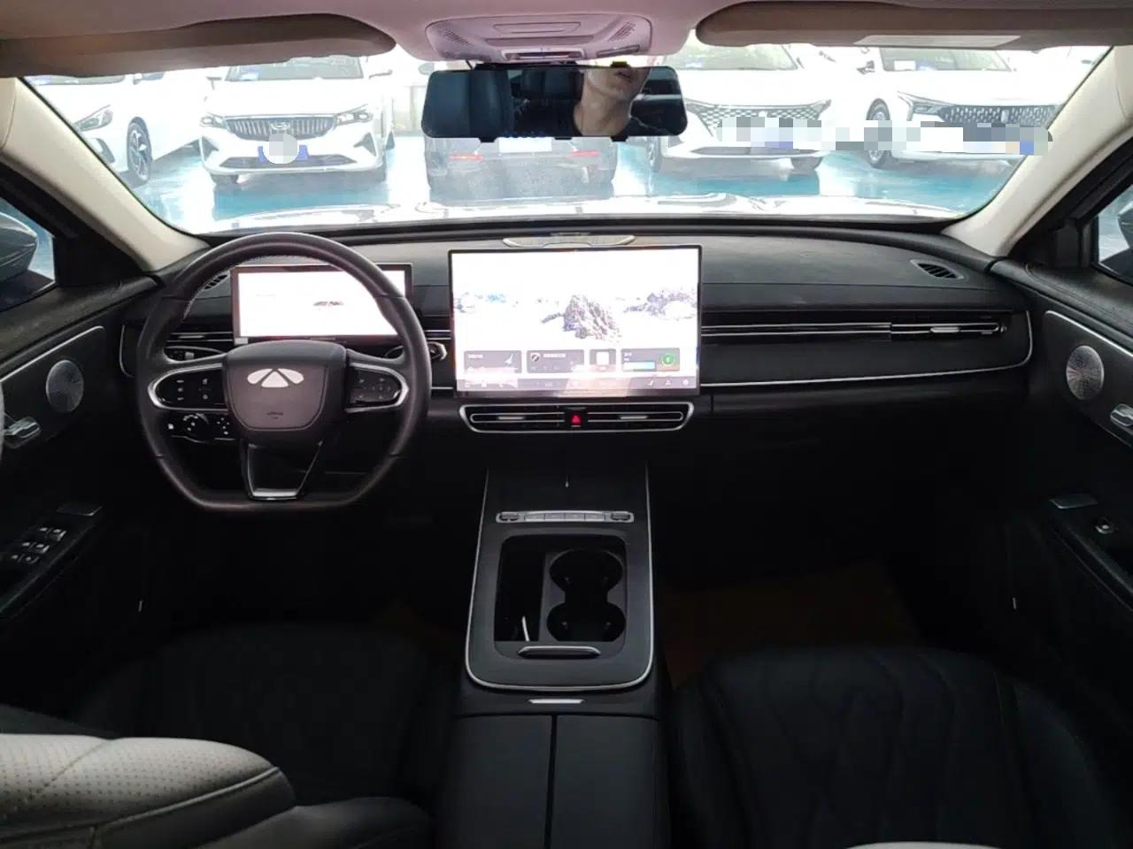 Chery Fengyun A8L 2025 1.5 TGDI 145 km Comfort Version — миниатюра 12