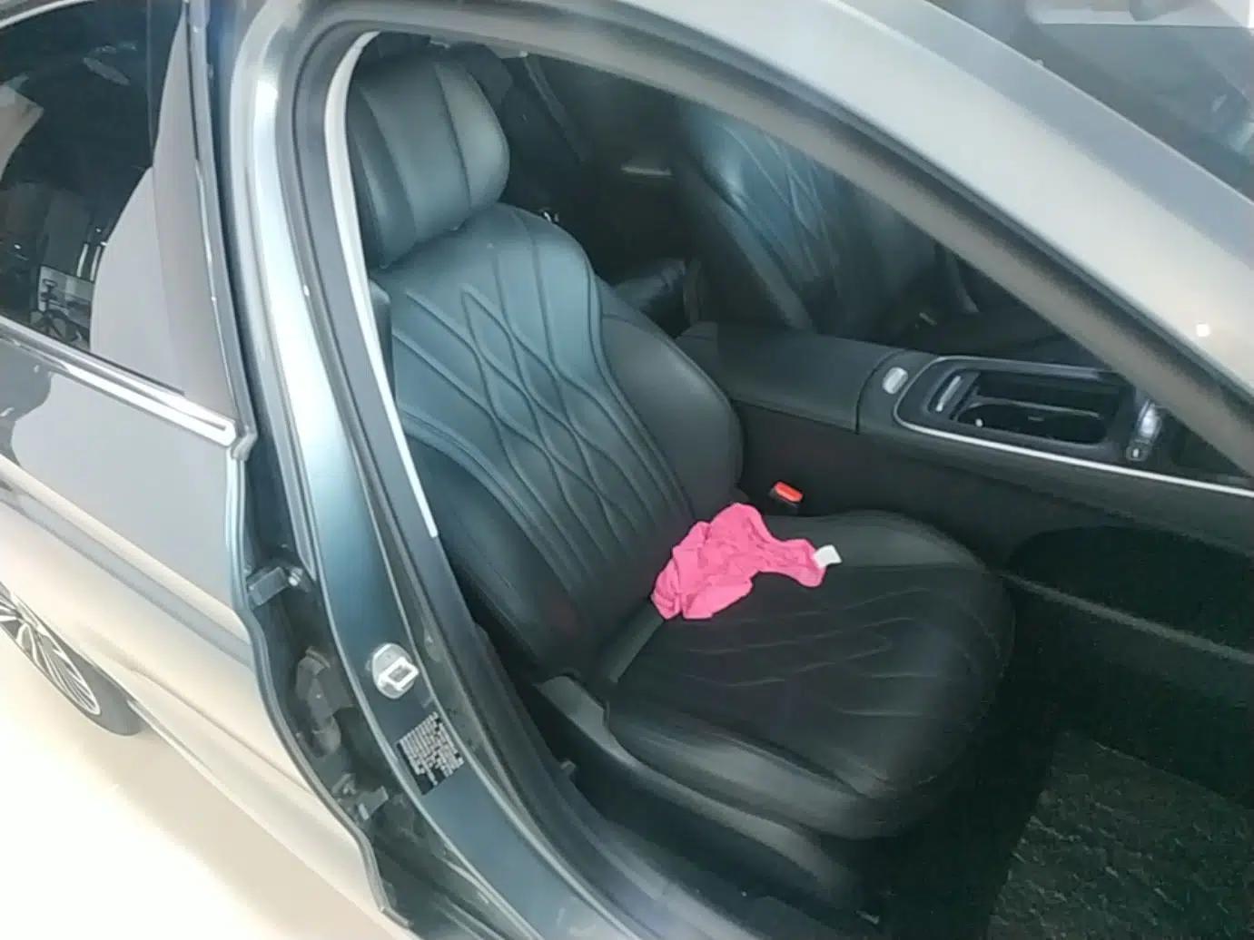 Chery Fengyun A8L 2025 1.5 TGDI 145 km Luxury Version — миниатюра 19
