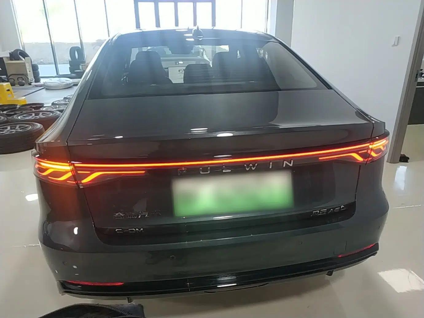 Chery Fengyun A8L 2025 1.5 TGDI 145 km Luxury Version — миниатюра 5