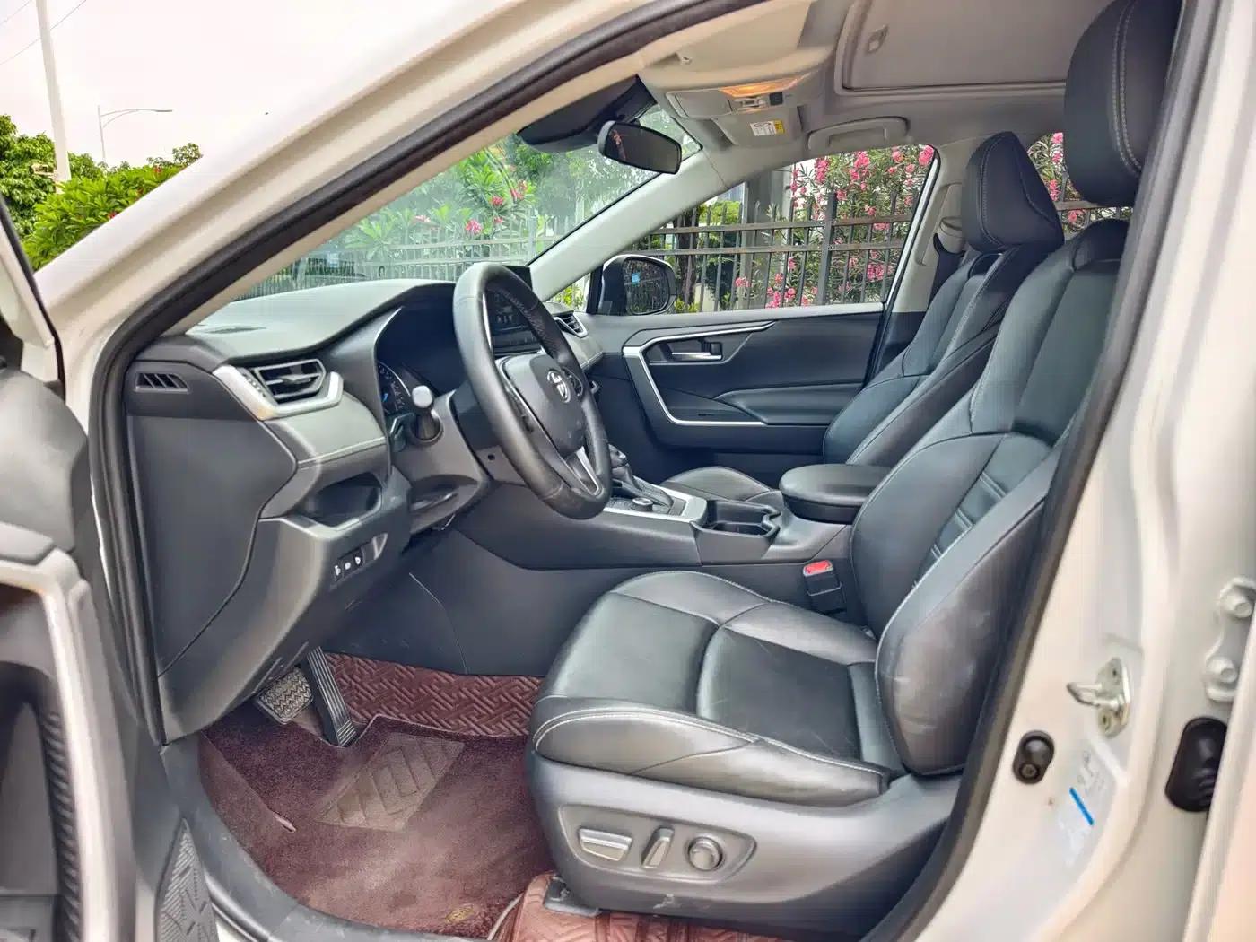 Highlander 2020 Hybrid 2.5L E-CVT AWD Luxury Edition — миниатюра 6