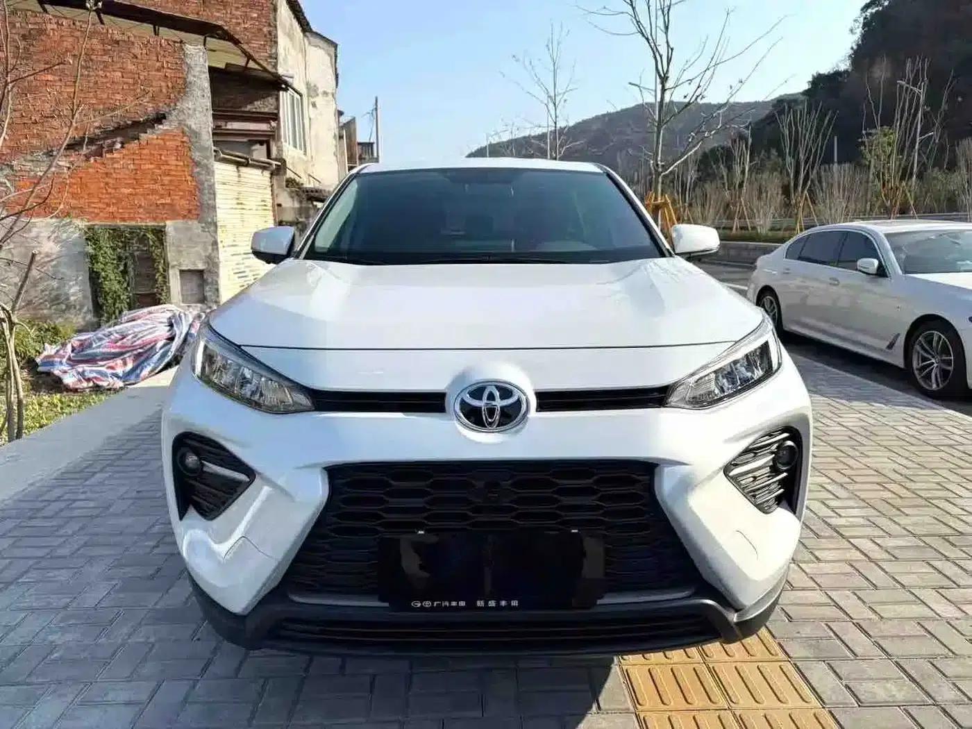 2023 Toyota Highlander 2.0L CVT 2WD Leading Edition — миниатюра 2
