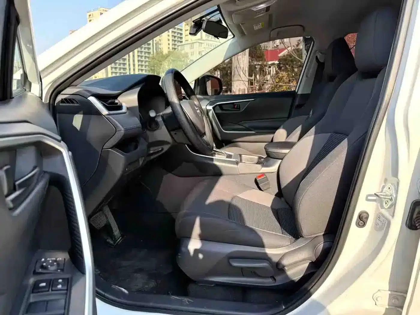 2023 Toyota Highlander 2.0L CVT 2WD Leading Edition — миниатюра 4