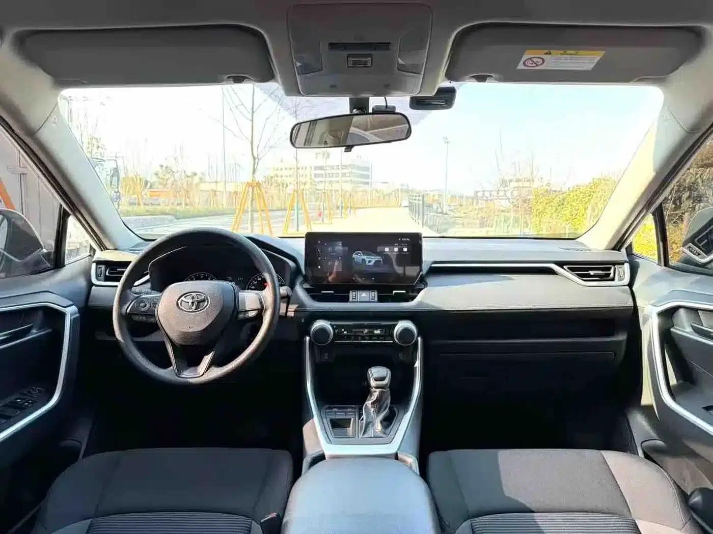 2023 Toyota Highlander 2.0L CVT 2WD Leading Edition — миниатюра 5