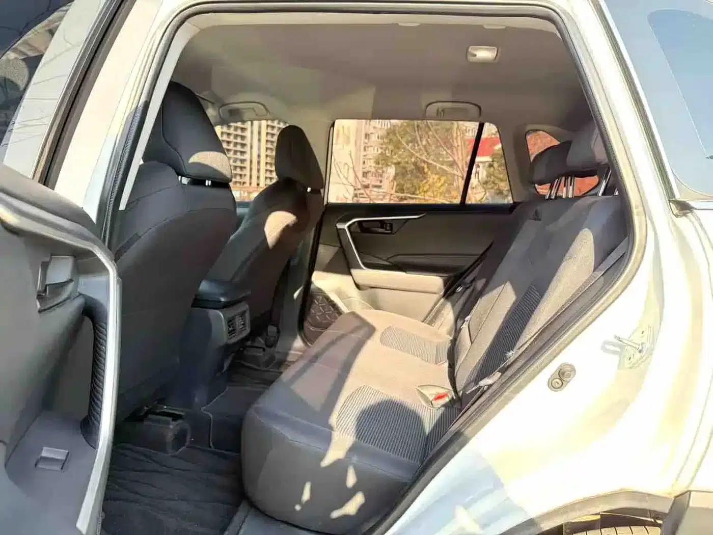 2023 Toyota Highlander 2.0L CVT 2WD Leading Edition — миниатюра 6