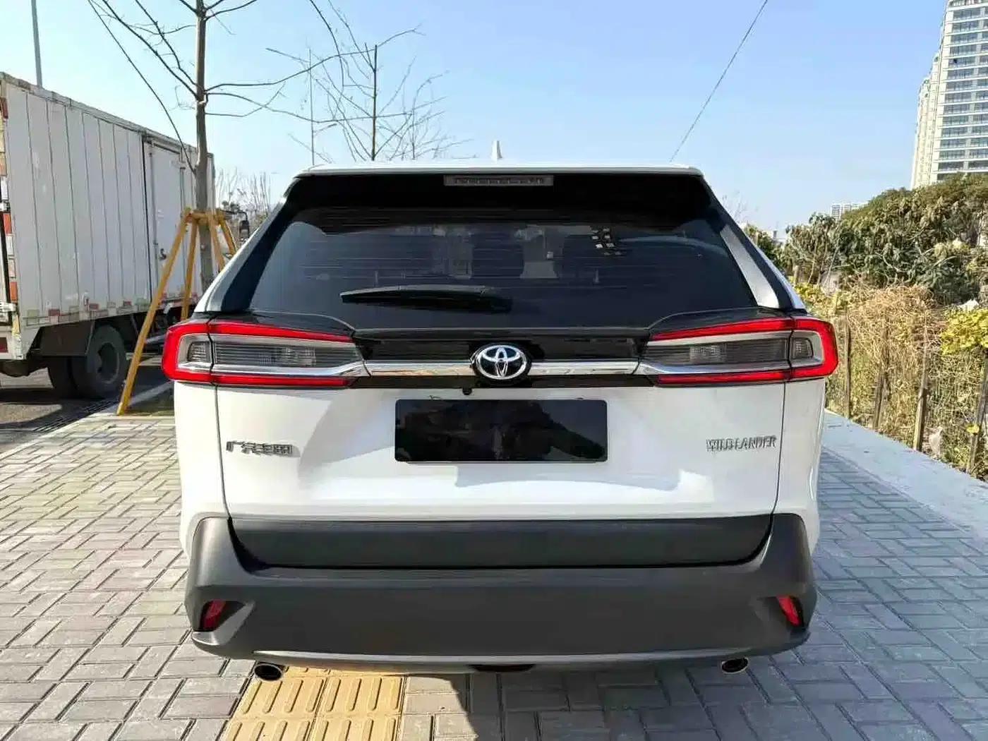 2023 Toyota Highlander 2.0L CVT 2WD Leading Edition — миниатюра 8