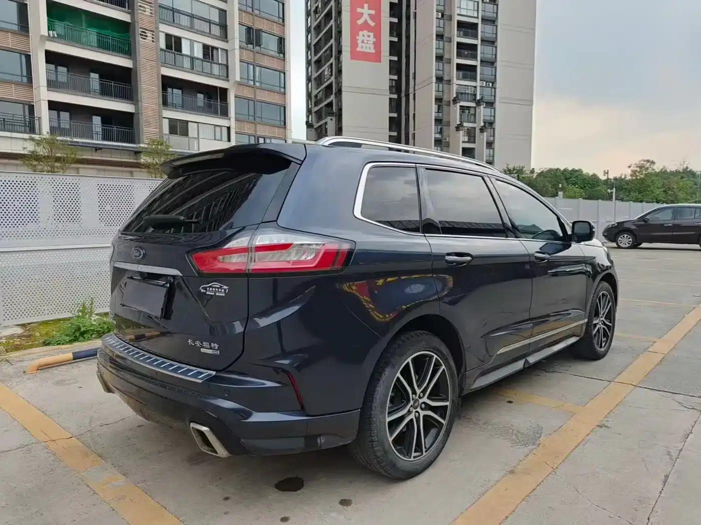 2020 Ford Edge EcoBoost 245 2WD Luxury 7-seater — миниатюра 9