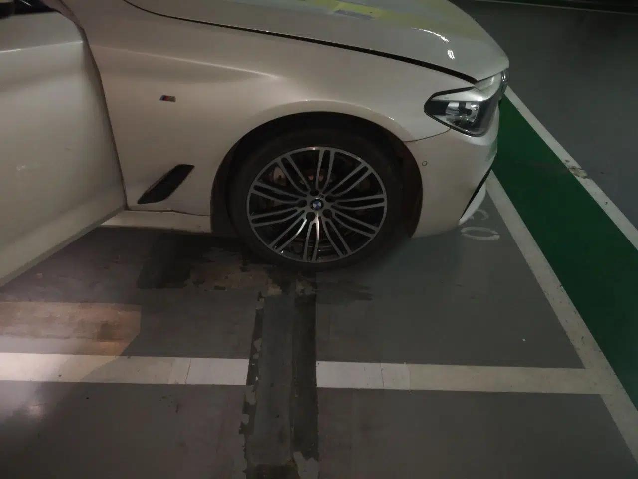 BMW 5 Series 2019 530Li Leading Model M Sport Package — миниатюра 8