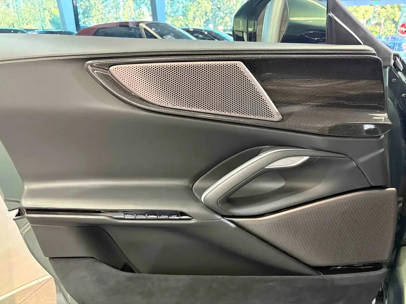 2023 Purosangue 6.5L V12 — миниатюра 18