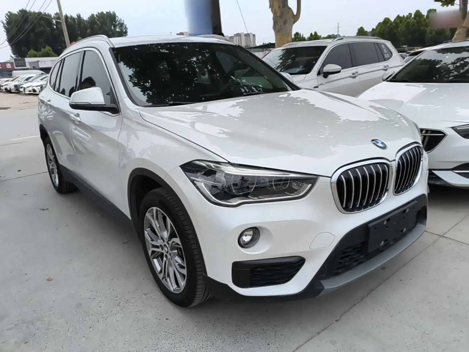 BMW X1 2019 sDrive20Li Leading Model — миниатюра 3