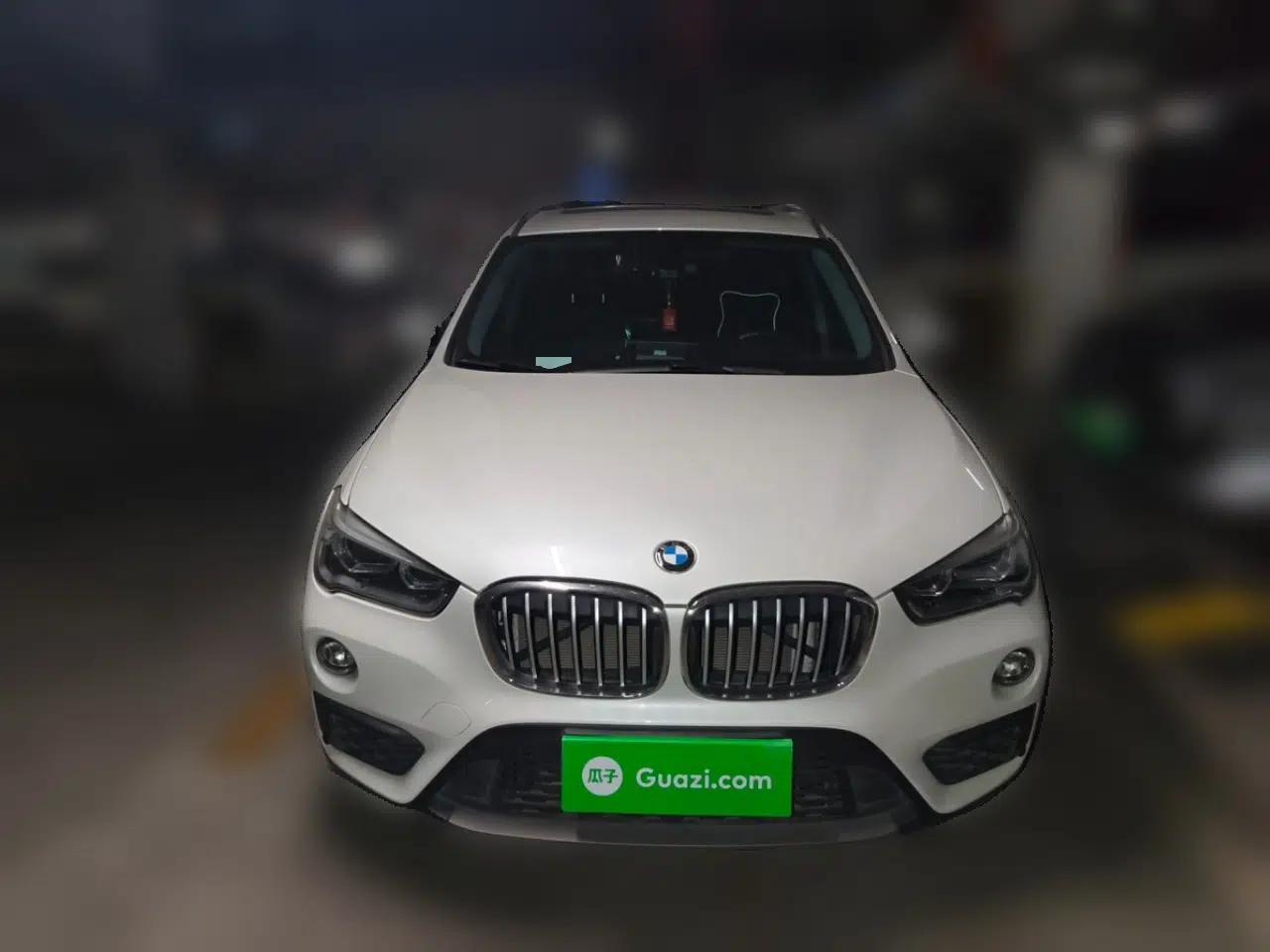 BMW X1 2016 sDrive18Li Premium Edition — миниатюра 2