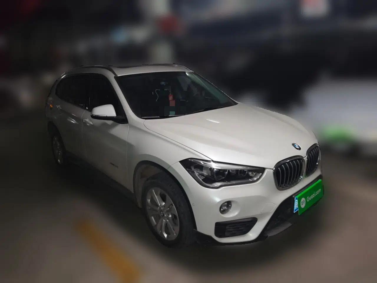 BMW X1 2016 sDrive18Li Premium Edition — миниатюра 3