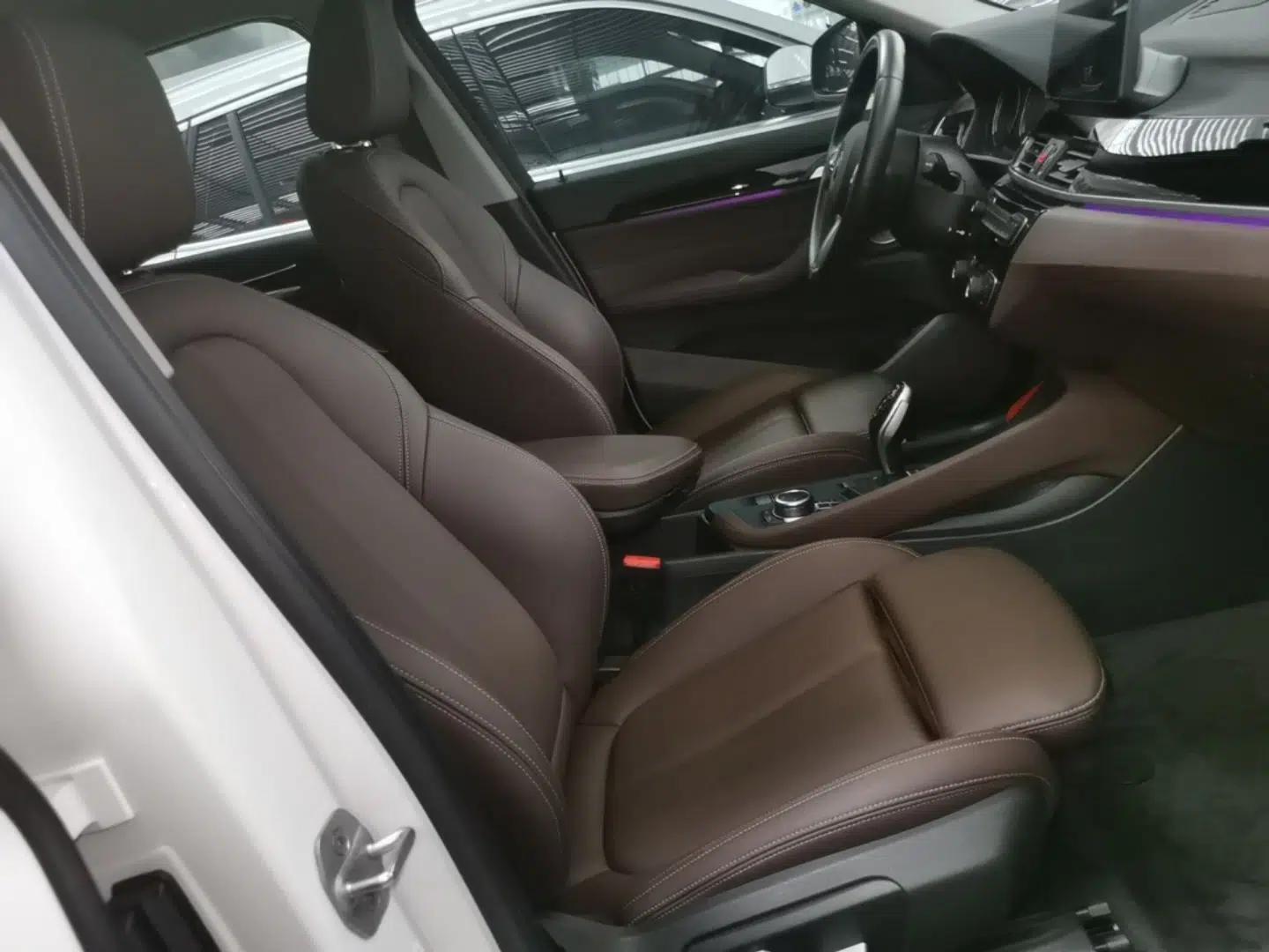 BMW X1 2022 sDrive25Li Leading Model — миниатюра 19