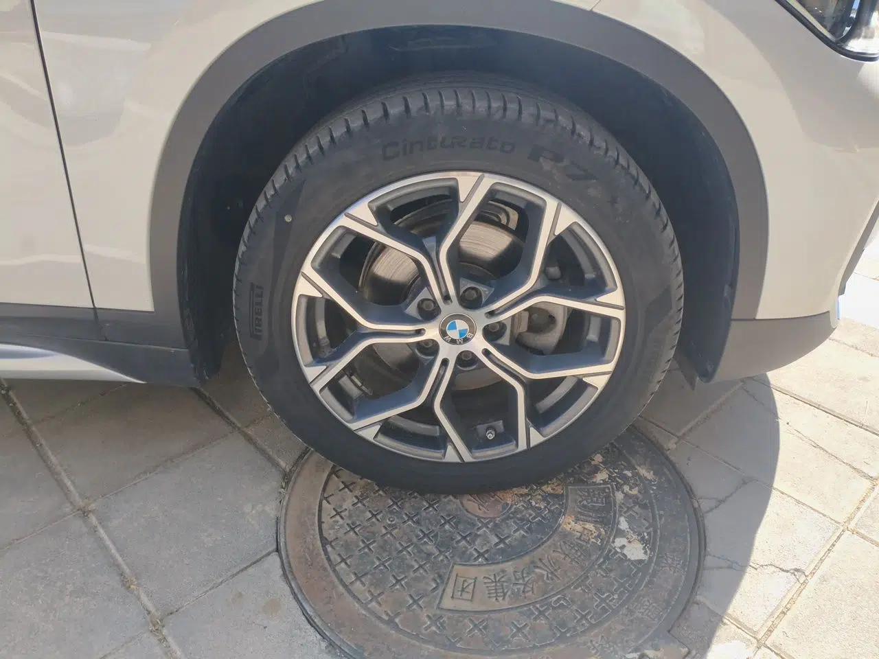 BMW X1 2021 sDrive20Li Premium Edition — миниатюра 8