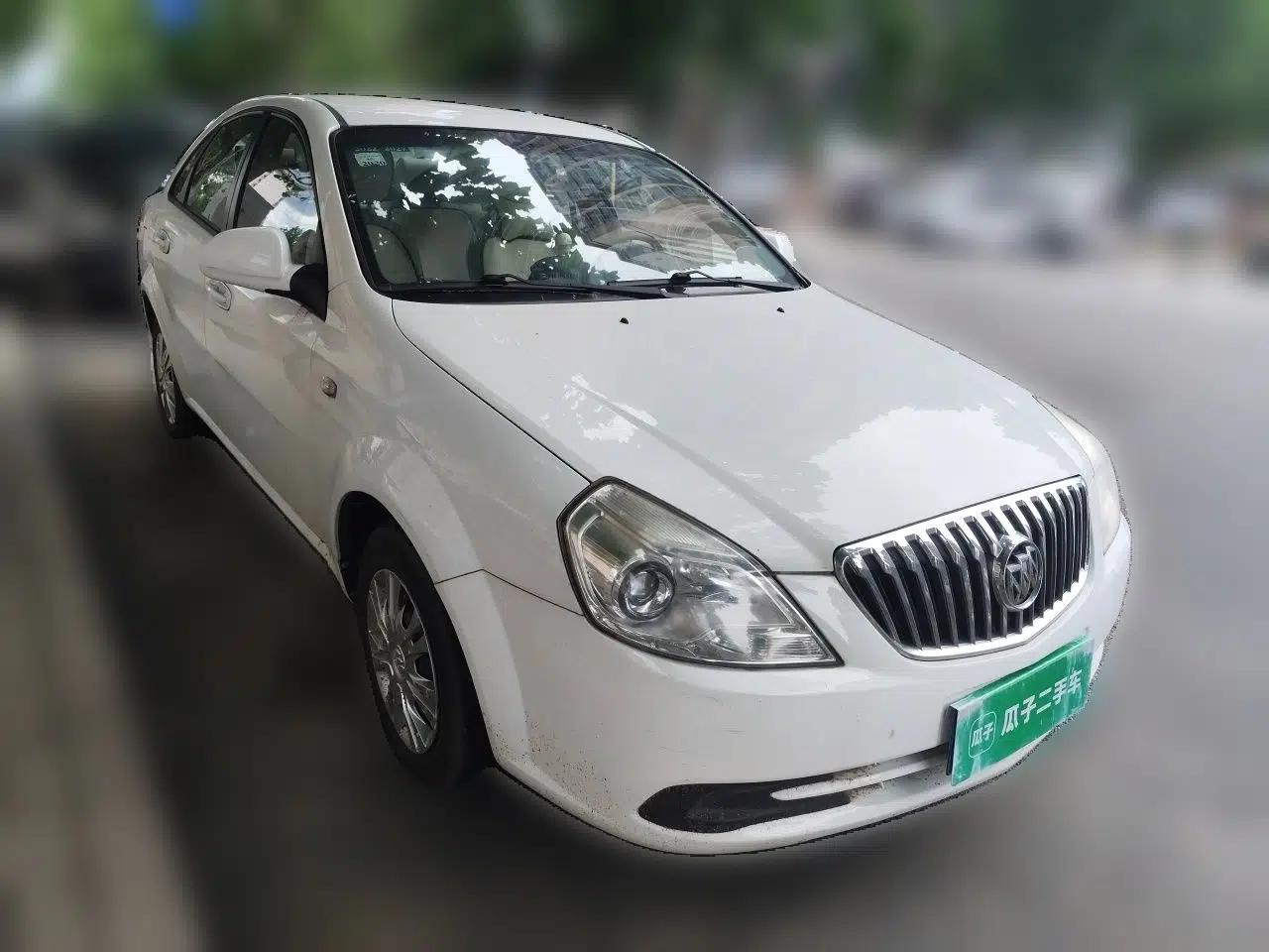 Buick Excelle 2015 1.5L Automatic Classic Model — миниатюра 3