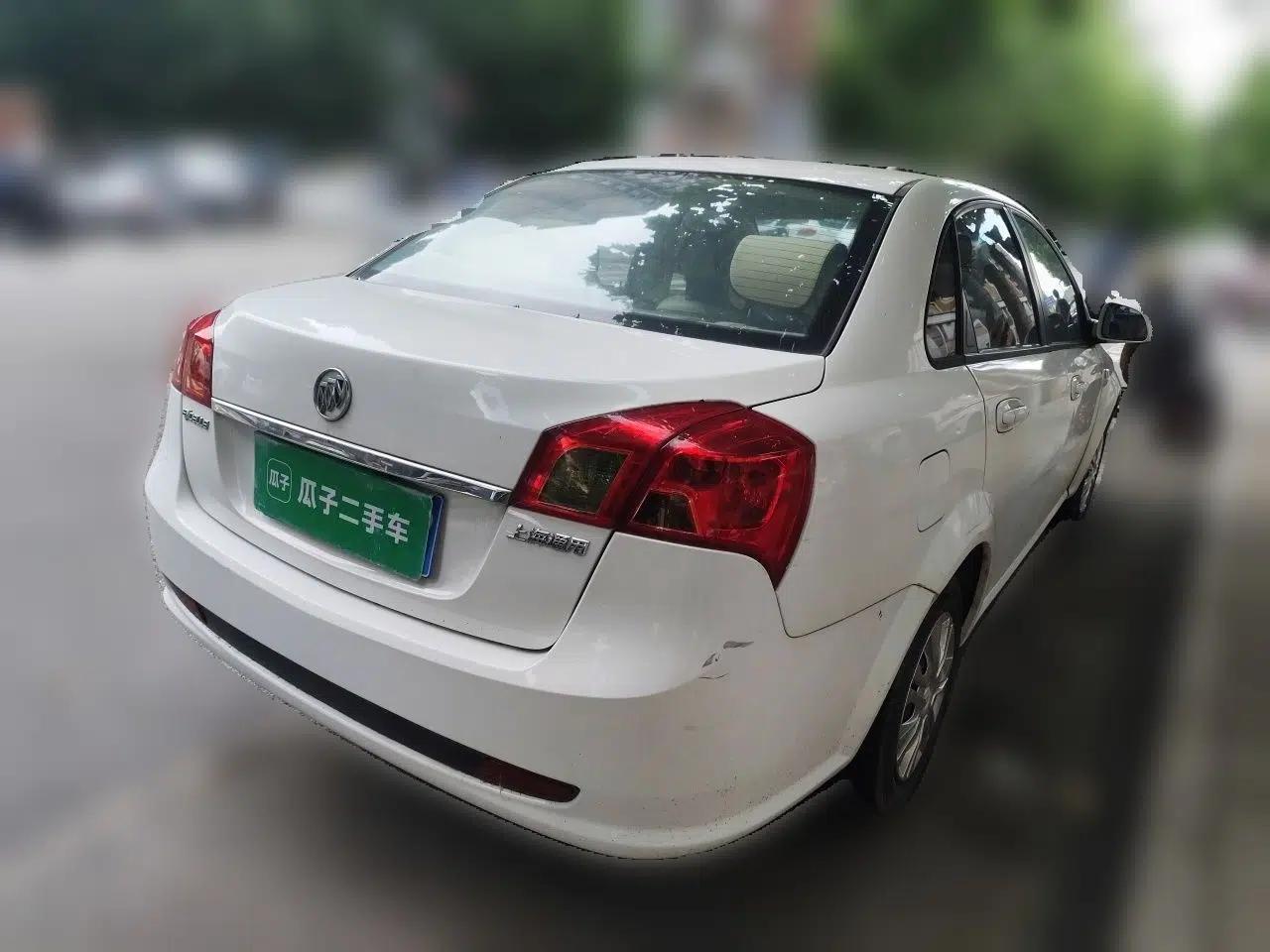 Buick Excelle 2015 1.5L Automatic Classic Model — миниатюра 6