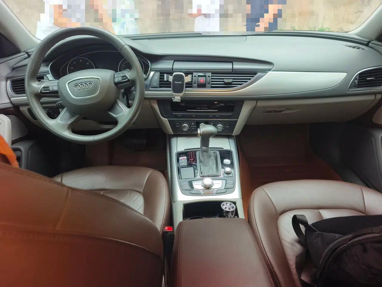 Audi A6L 2012 TFSI Standard Model — миниатюра 9