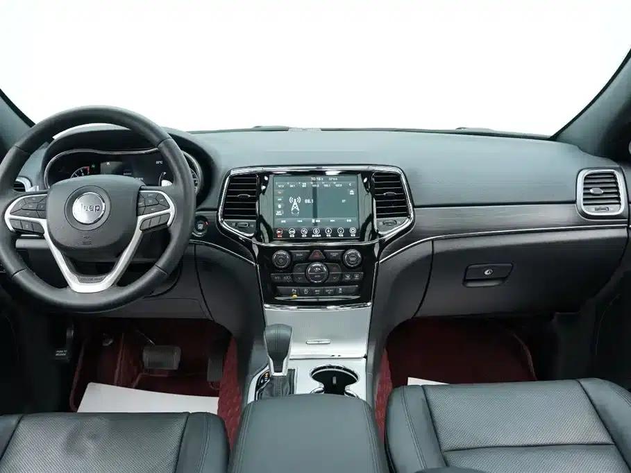 2020 Jeep Grand Cherokee (Imported) 3.0L Elite Navigation Edition — миниатюра 4