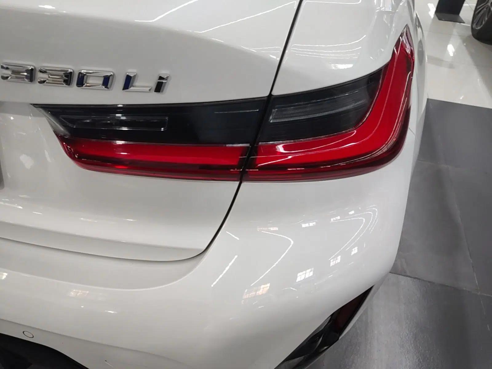 BMW 3 Series 2025 330Li M Sport Shadowline Package — миниатюра 9