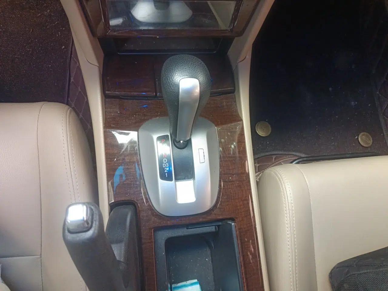 Honda Accord 2013 2.0L LX — миниатюра 14
