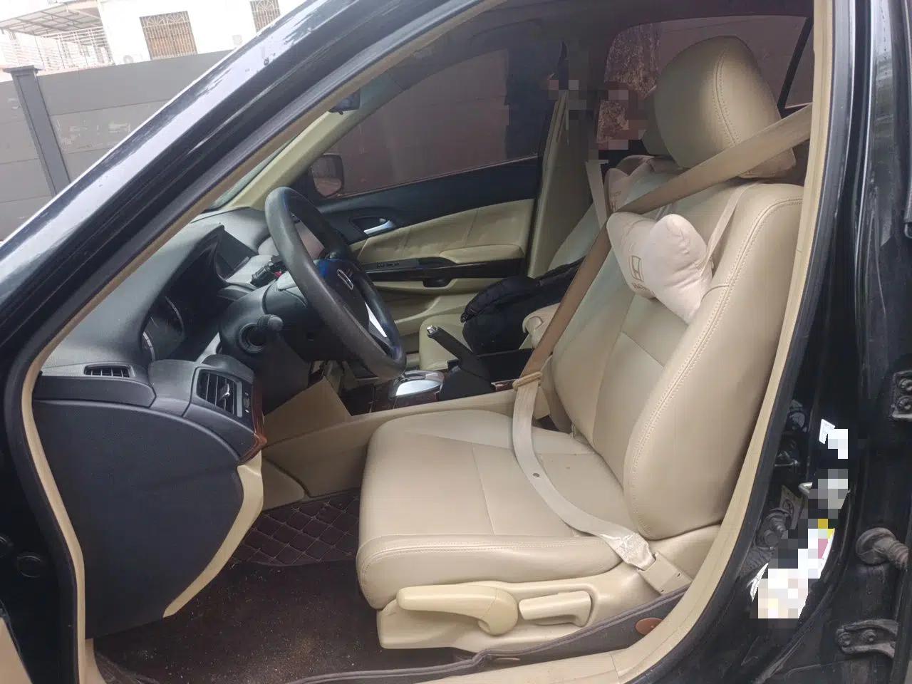 Honda Accord 2013 2.0L LX — миниатюра 15