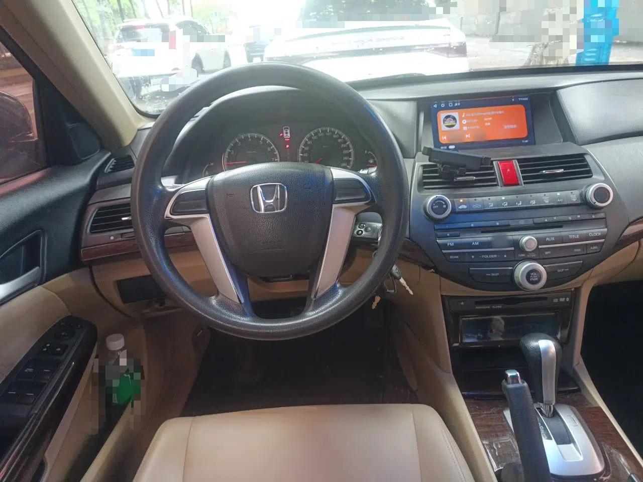 Honda Accord 2013 2.0L LX — миниатюра 10