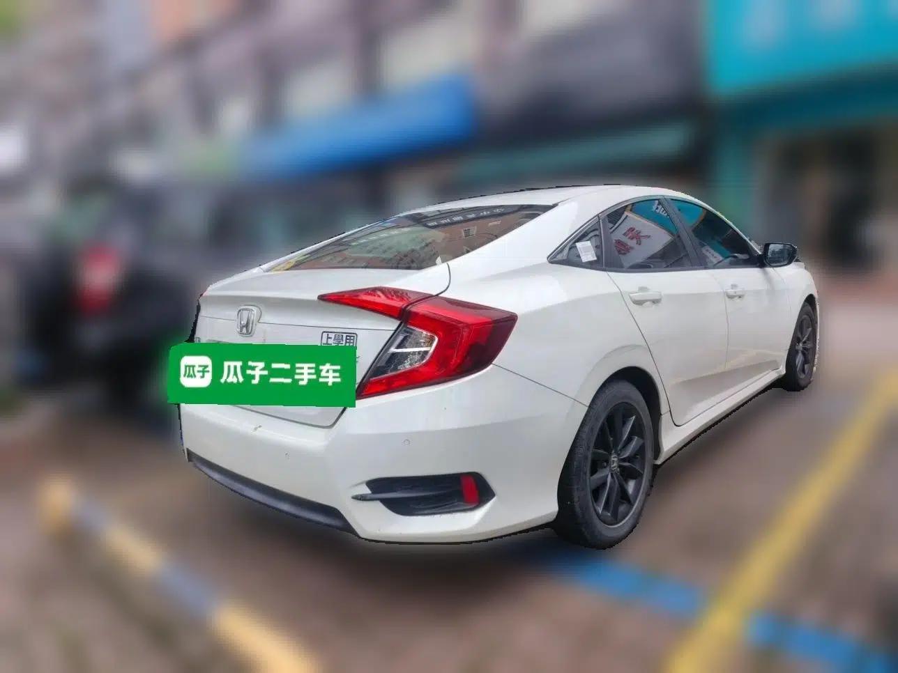 Honda Civic 2019 220TURBO CVT Dynamic Edition China VI — миниатюра 6