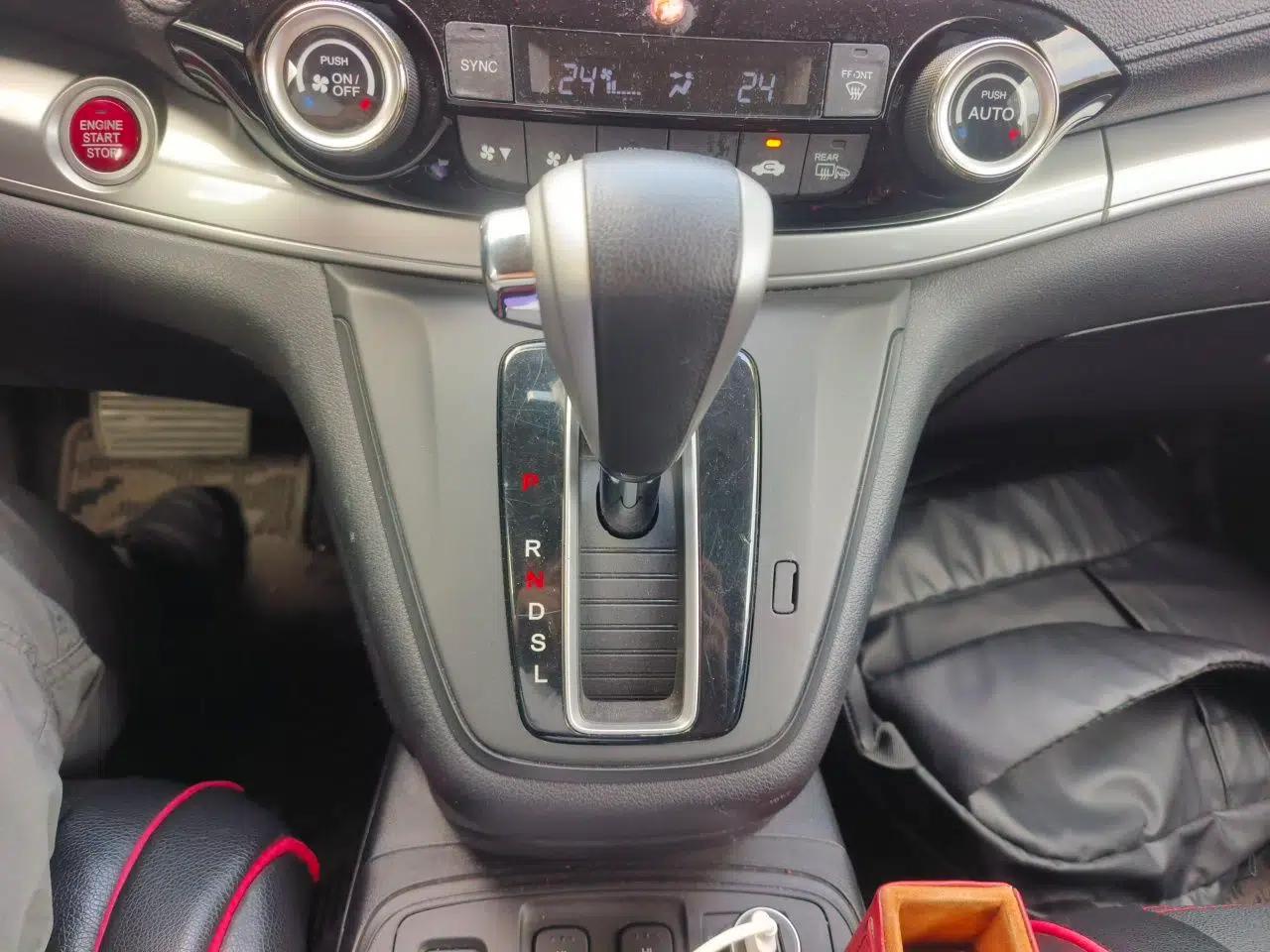 Honda CR-V 2015 2.4L two-wheel drive luxury version — миниатюра 14
