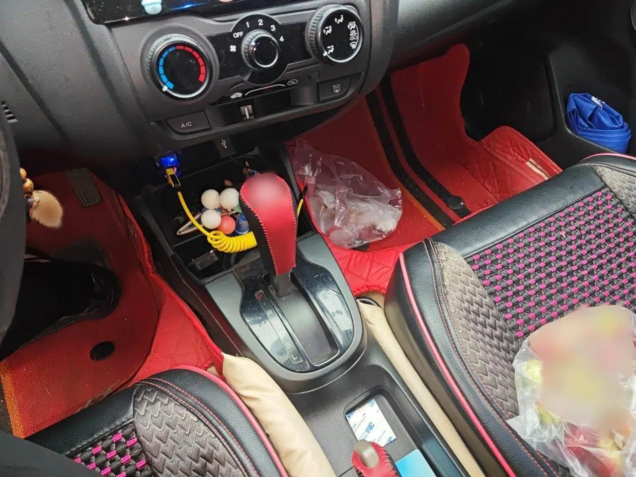 Honda Fit 2016 1.5L LX CVT Comfort Model — миниатюра 13