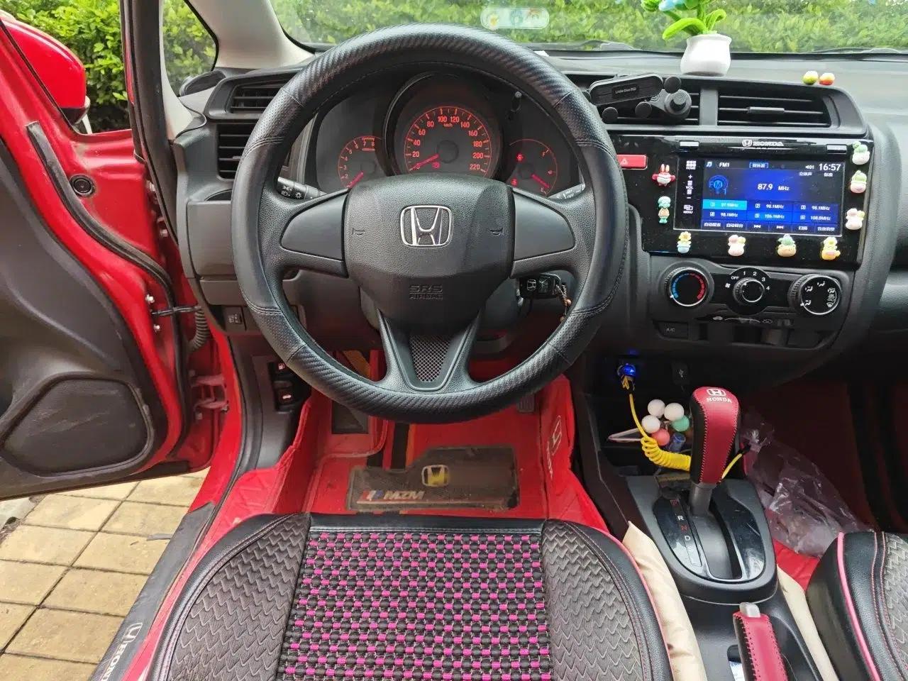 Honda Fit 2016 1.5L LX CVT Comfort Model — миниатюра 9
