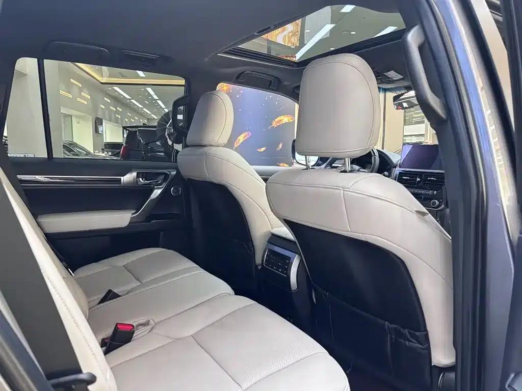 2023 Lexus GX 460 Middle East Edition — миниатюра 14