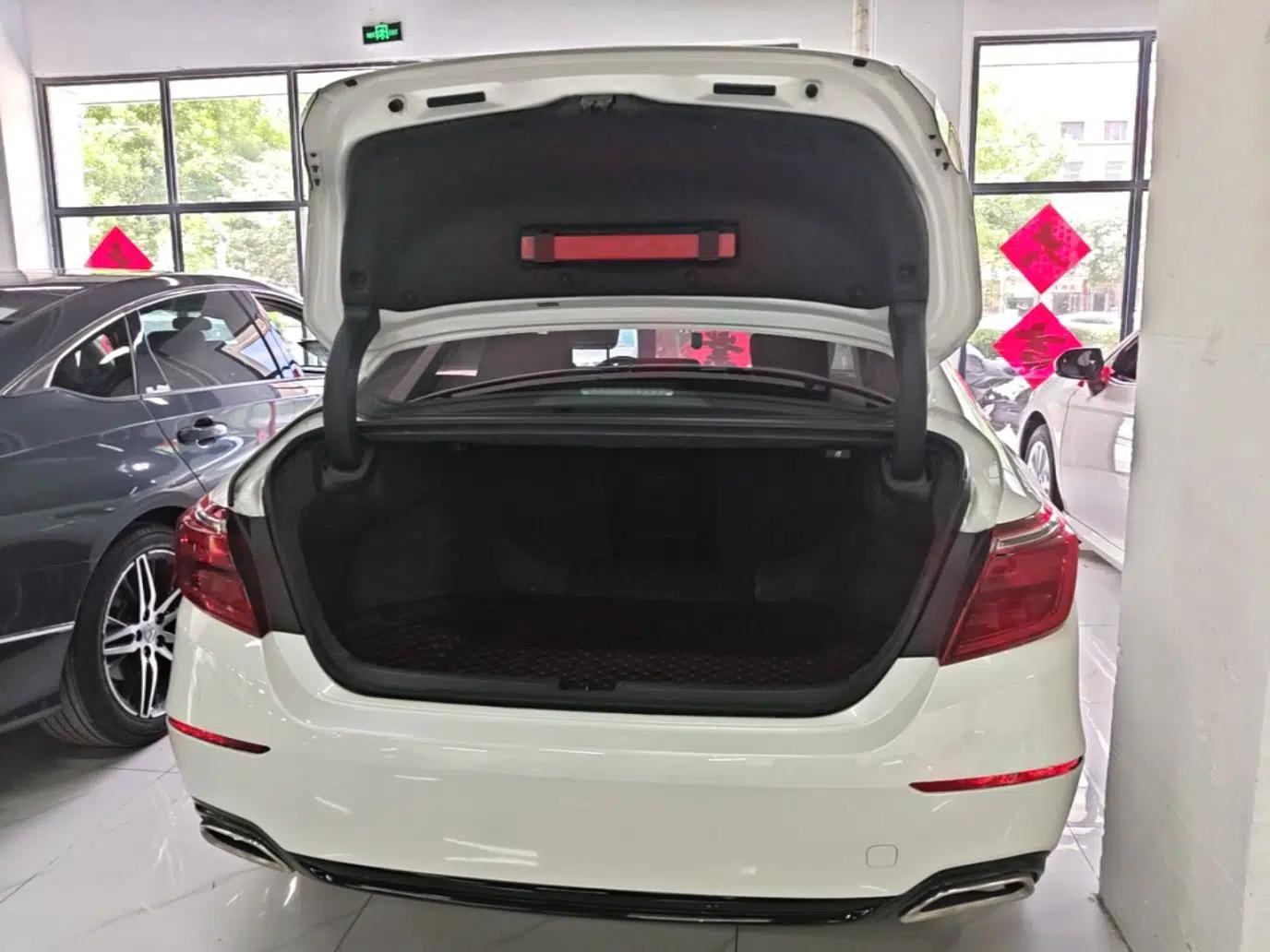 Honda Inspire 2022 260TURBO Elegant Edition — миниатюра 22