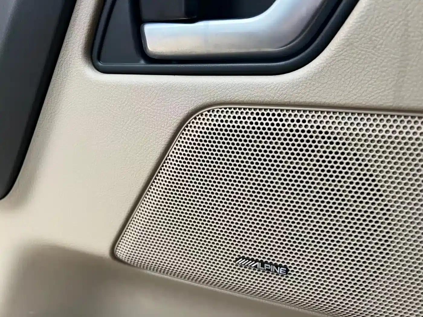Freelander 2 2010 3.2 i6 Automatic SE Petrol Version — миниатюра 16