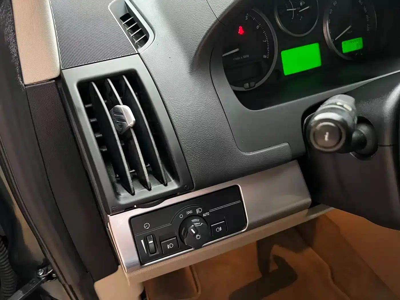 Freelander 2 2010 3.2 i6 Automatic SE Petrol Version — миниатюра 17