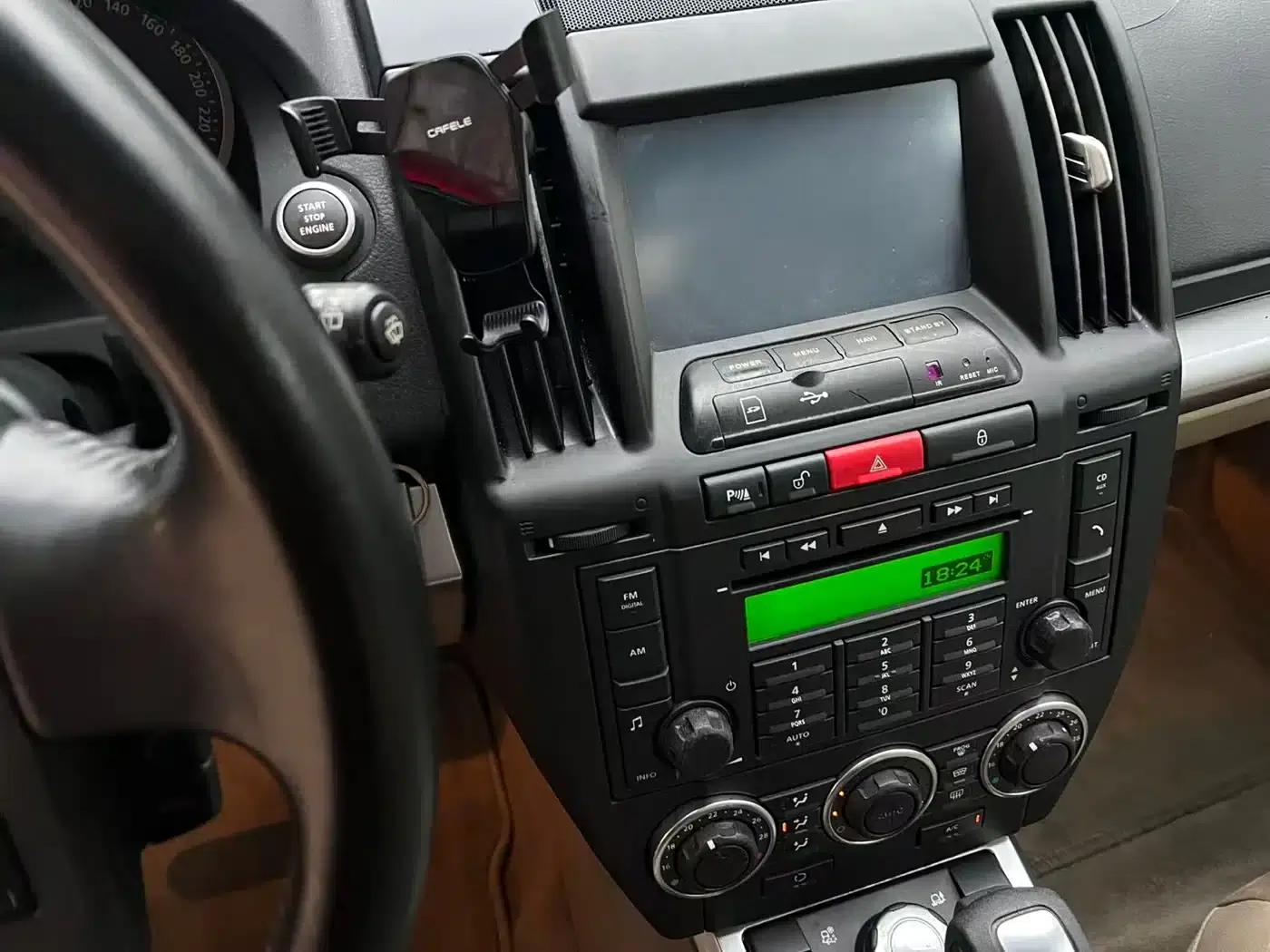 Freelander 2 2010 3.2 i6 Automatic SE Petrol Version — миниатюра 20