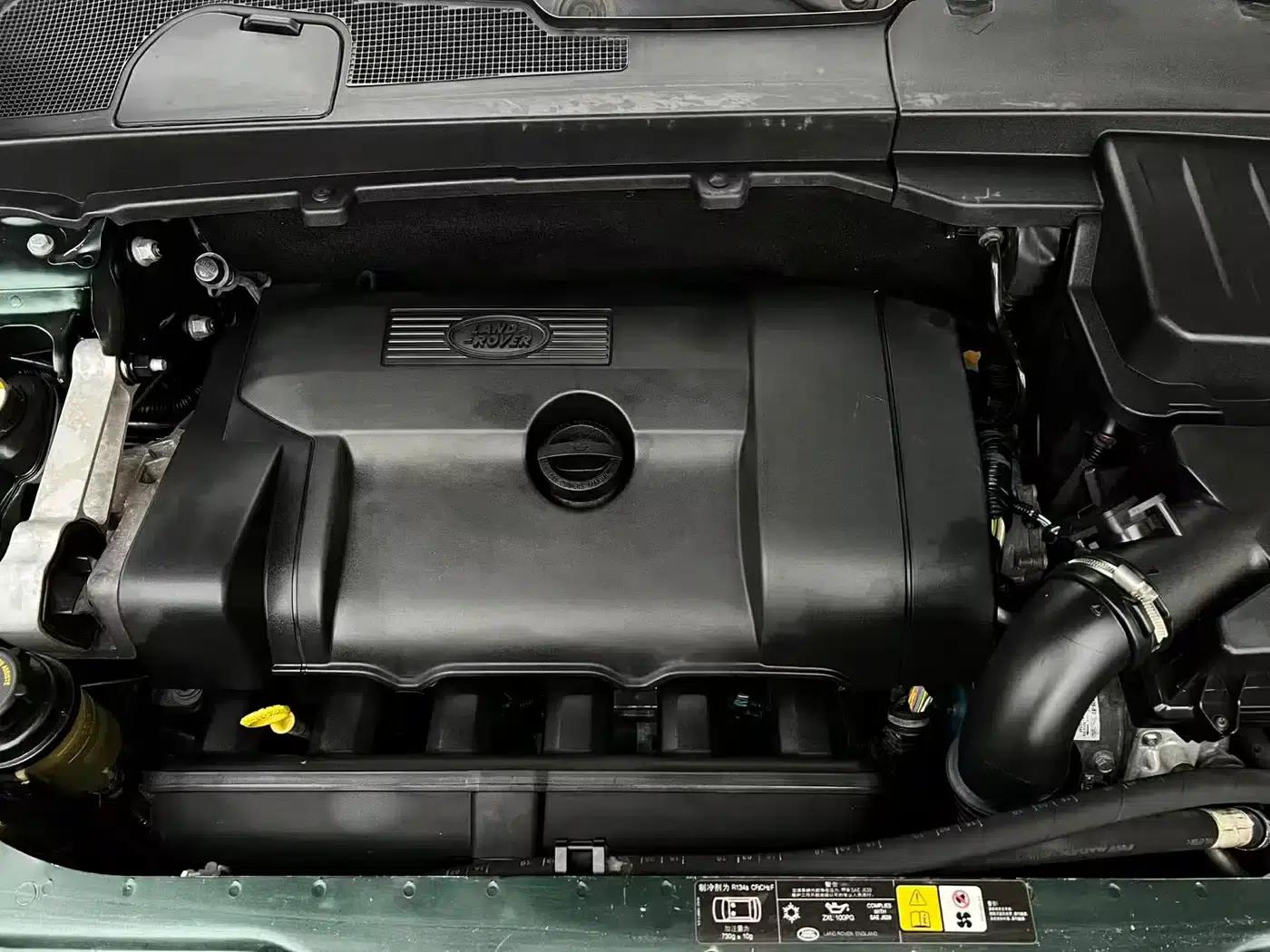 Freelander 2 2010 3.2 i6 Automatic SE Petrol Version — миниатюра 23