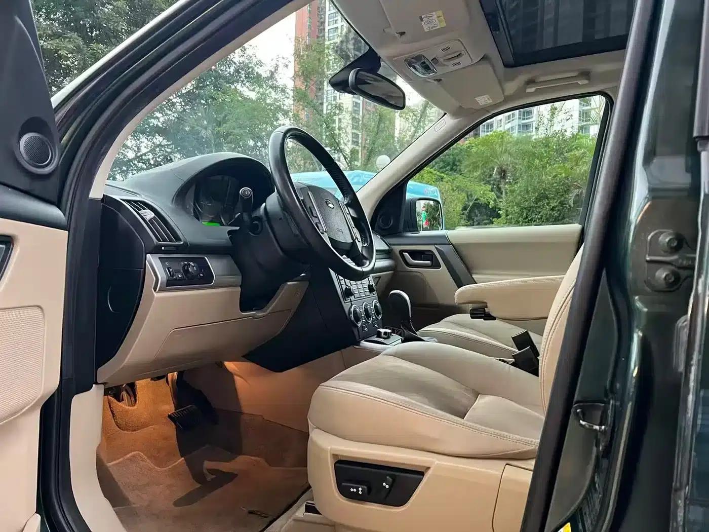 Freelander 2 2010 3.2 i6 Automatic SE Petrol Version — миниатюра 4