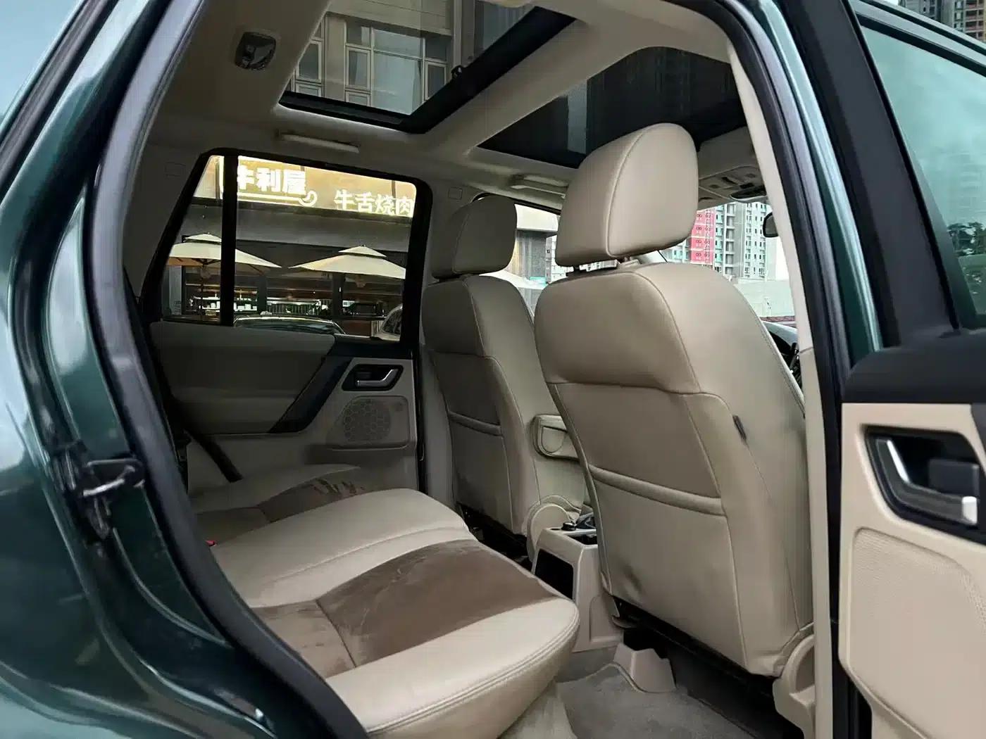 Freelander 2 2010 3.2 i6 Automatic SE Petrol Version — миниатюра 7