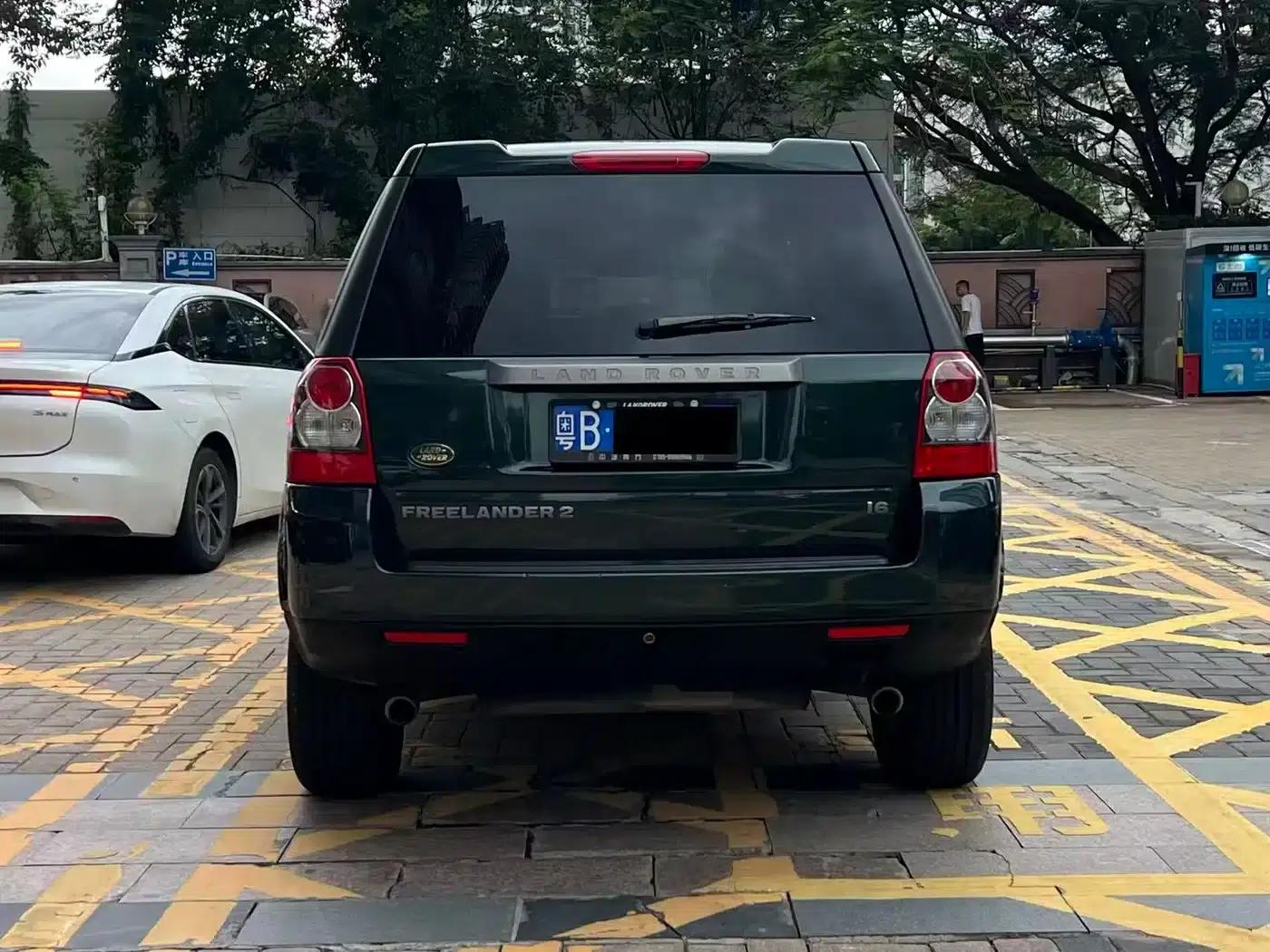 Freelander 2 2010 3.2 i6 Automatic SE Petrol Version — миниатюра 10