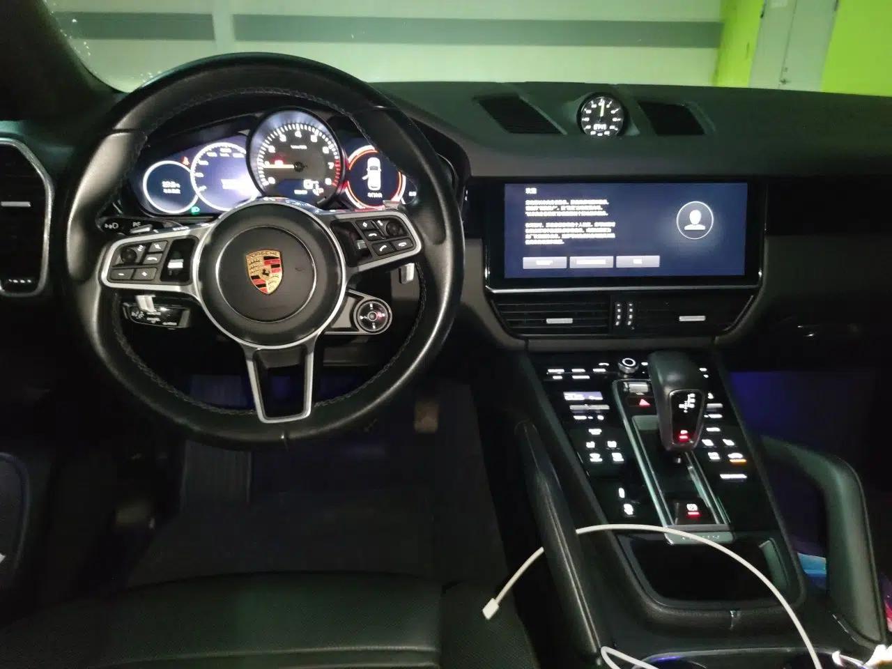 Porsche Cayenne E-Hybrid 2022 Cayenne E-Hybrid 2.0T Platinum Edition — миниатюра 9