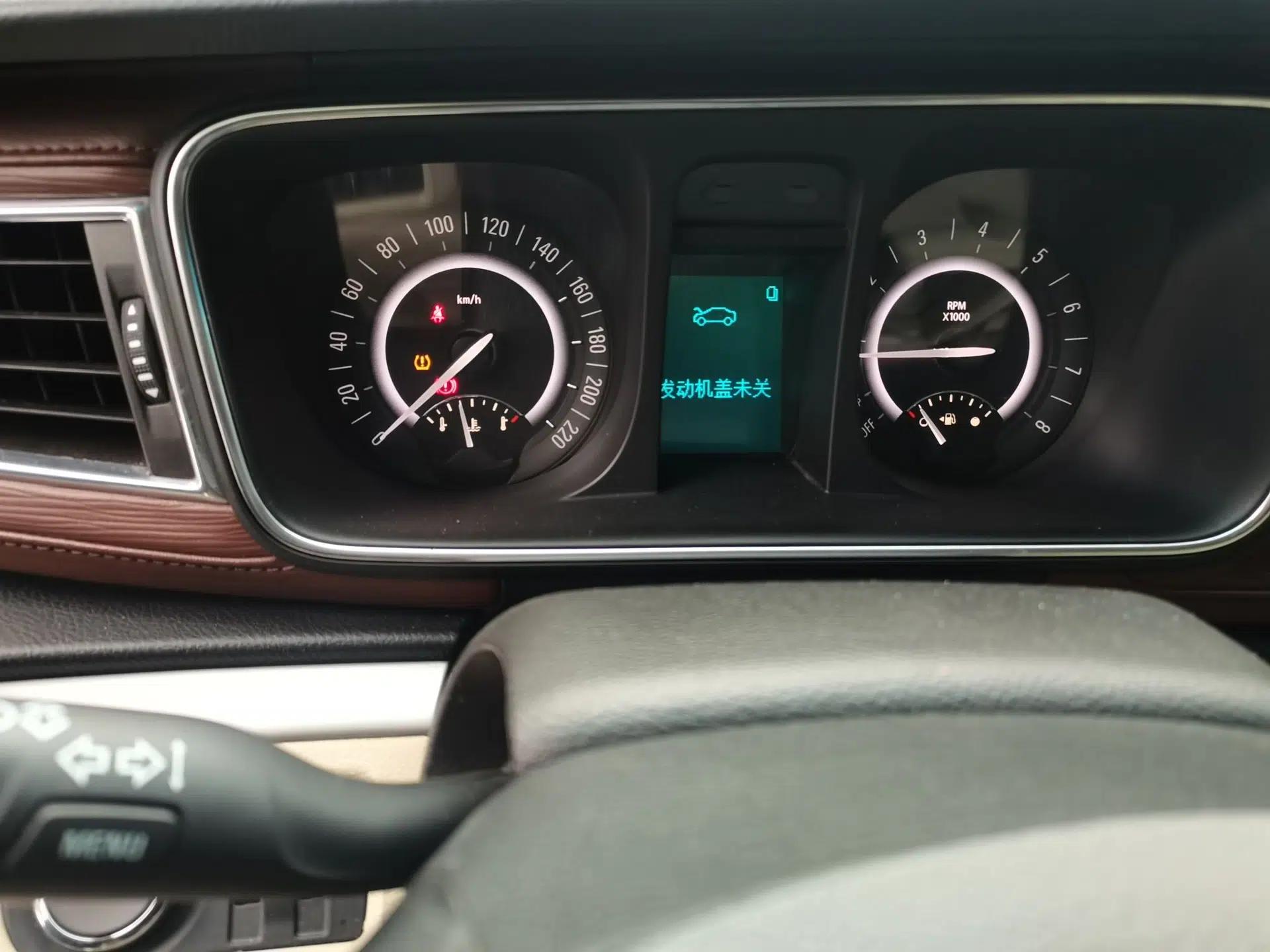 Buick GL8 2017 25S Luxury Version China V Standard — миниатюра 11