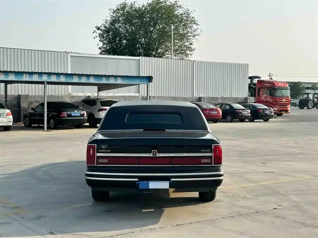 1994 City 5.0L Extended Limousine — миниатюра 5