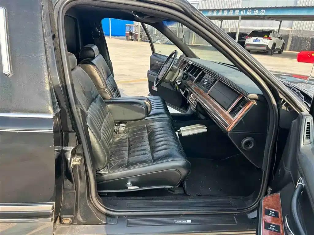 1994 City 5.0L Extended Limousine — миниатюра 10