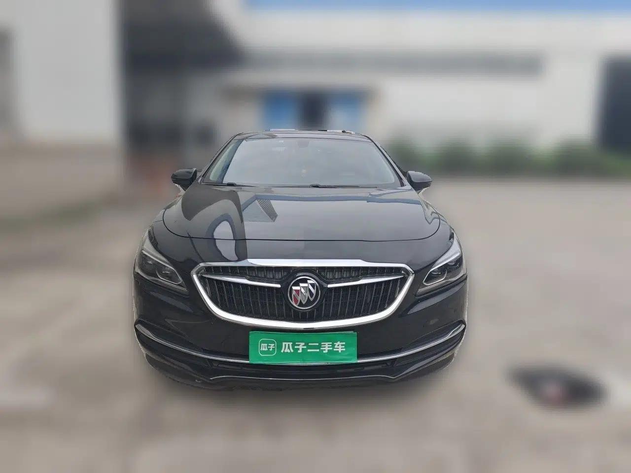 Buick LaCrosse 2018 20T Elite Edition — миниатюра 2