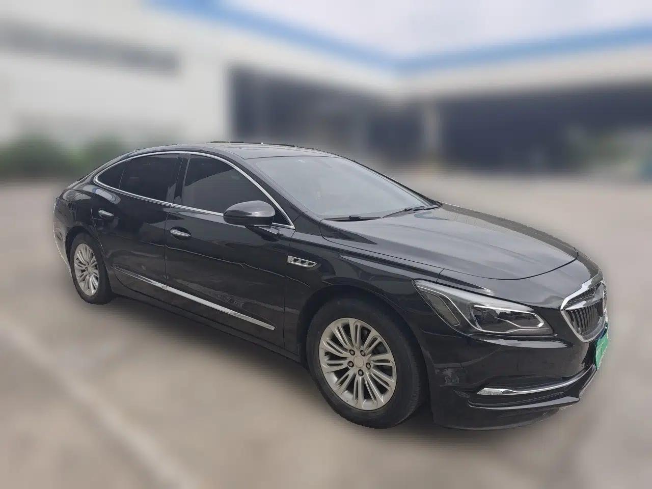 Buick LaCrosse 2018 20T Elite Edition — миниатюра 3