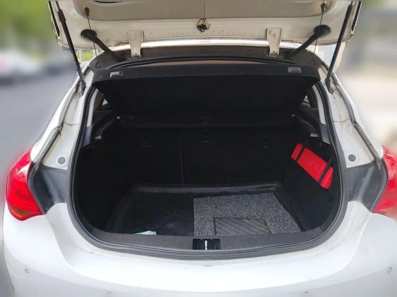 Buick GT 2010 XT 1.8L Automatic Fashion Edition — миниатюра 19