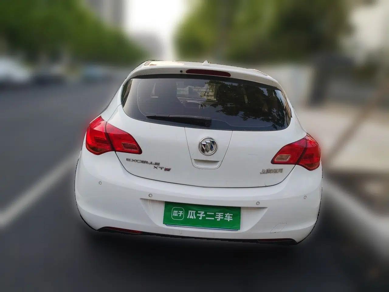 Buick GT 2010 XT 1.8L Automatic Fashion Edition — миниатюра 5