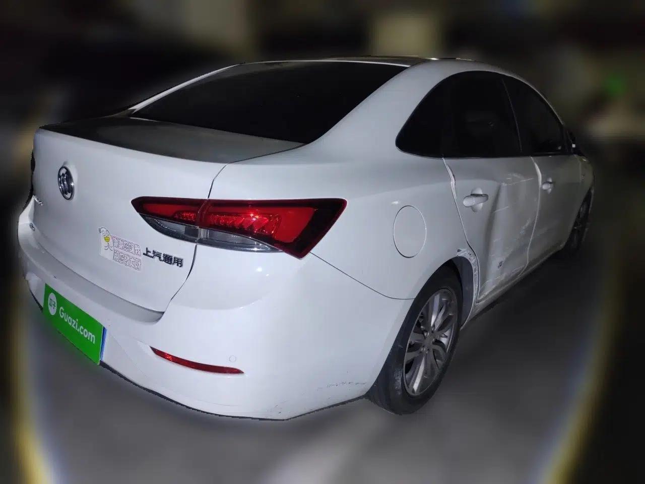 Buick GT 2021 Revised Version 1.3T Automatic Mild Hybrid Elite Edition — миниатюра 6